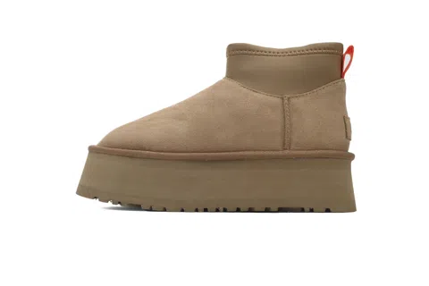 UGG Boots Chestnut