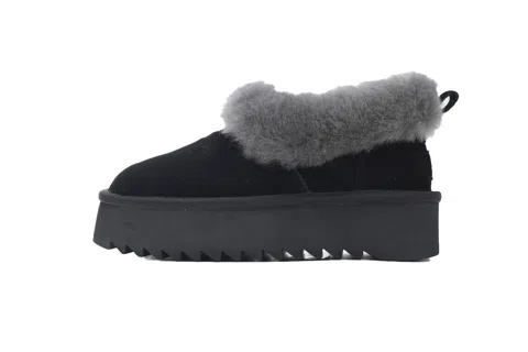 UGG Boots Black
