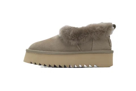UGG Boots Brown