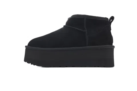 UGG Boots Black