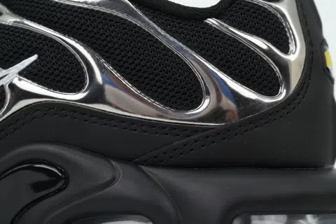 Nike Air Max Plus Black Chrome Silver – photo 5