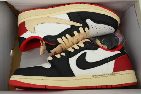 Travis Scott x Air Jordan 1 Low Black/White/Red – photo 8