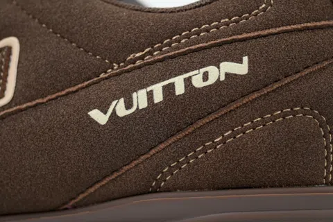 Louis Vuitton Sneakers Brown Suede – photo 5