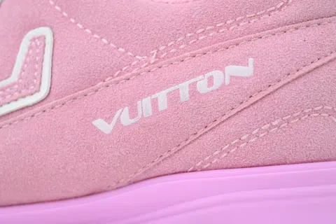 Louis Vuitton Sneakers Pink Suede – photo 5