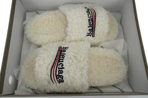 Balenciaga Furry Slide White – photo 9