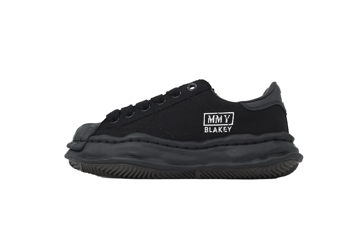 Maison Mihara Yasuhiro Sneakers Triple Black – photo 1