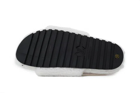 Louis Vuitton Slides White – photo 4