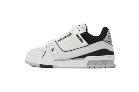 Louis Vuitton Trainer Black/White