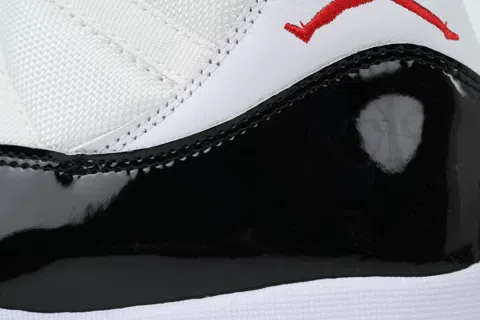 Air Jordan 11 White/Black/Red – photo 5