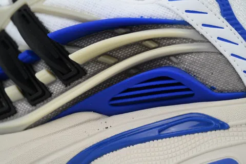 Pharrell x adidas Adistar Jellyfish White/Blue – photo 5