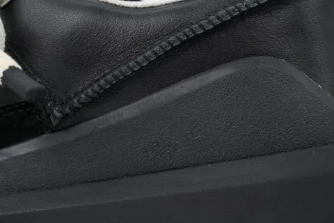 UGG Boots Black – photo 5