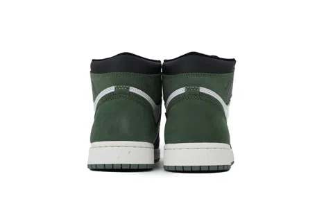 Air Jordan 1 High Best Hand in the Game - Clay Green – photo 3