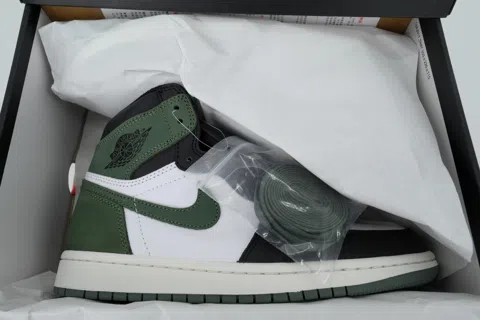 Air Jordan 1 High Best Hand in the Game - Clay Green – photo 8