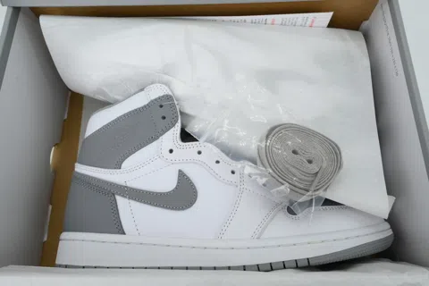 Air Jordan 1 High Stealth – photo 8
