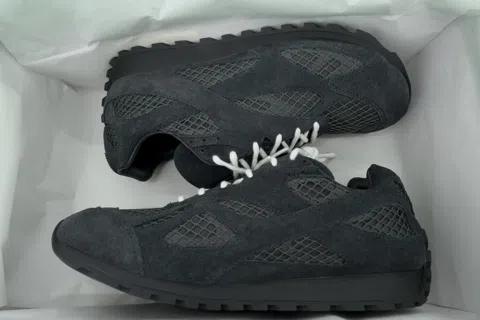 Bottega Veneta Orbit Black Suede – photo 8