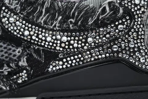 Louis Vuitton Skate Black Crystal – photo 5