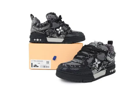 Louis Vuitton Skate Black Crystal – photo 6