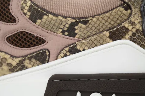 Louis Vuitton Skate Khaki Crystal – photo 5
