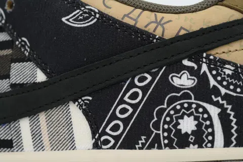 Travis Scott x Nike SB Dunk Low Cactus Jack - Special Box – photo 5