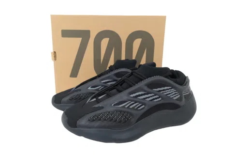 Yeezy 700 V3 Alvah – photo 6