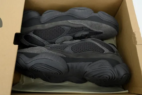 Yeezy 500 Utility Black – photo 8