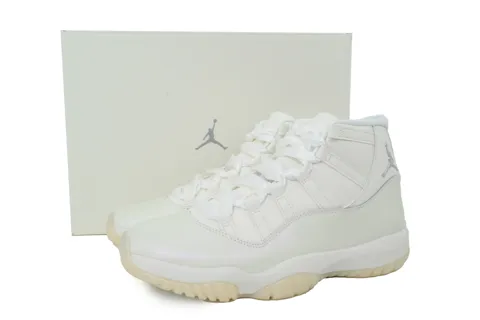 Air Jordan 11 Pearl / Grand Finale – photo 6