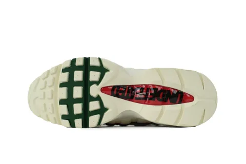 Undefeated x Nike Air Max 95 Sail – photo 4