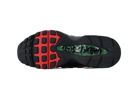 Undefeated x Nike Air Max 95 Black – photo 4