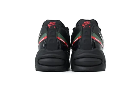 Undefeated x Nike Air Max 95 Black – photo 3