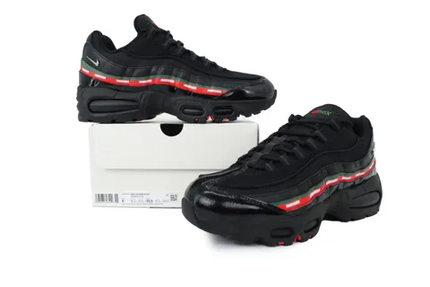 Undefeated x Nike Air Max 95 Black – photo 7