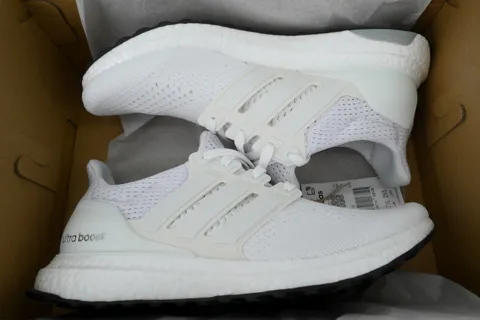 adidas Ultraboost 1.0 Triple White – photo 8
