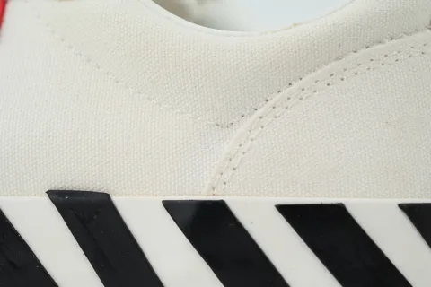 Off-White Low Vulcanized White/Red – photo 5