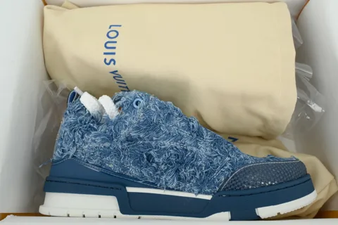 Louis Vuitton Skate Blue Crystal – photo 8