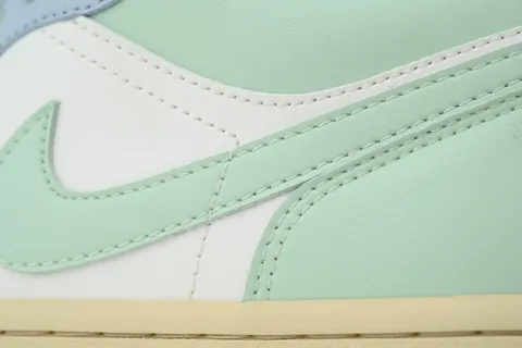 Air Jordan 1 Low Sail Aura – photo 5