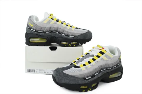 Undefeated x Nike Air Max 95 Yellow – photo 7