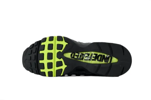 Undefeated x Nike Air Max 95 Geo Exclusive - NYC Neon – photo 4
