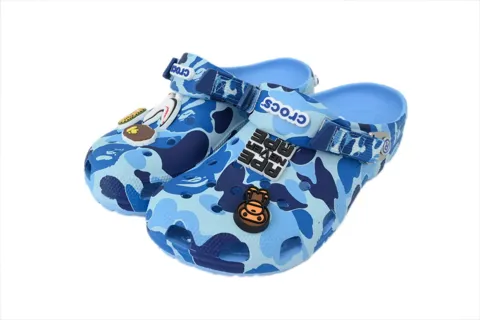 BAPE x Crocs Classic Clog ABC Camo - blue – photo 4