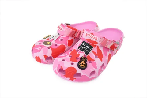 BAPE x Crocs Classic Clog ABC Camo - pink – photo 4