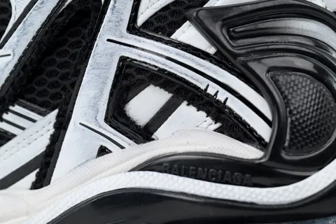 Balenciaga Runner Black/White – photo 5