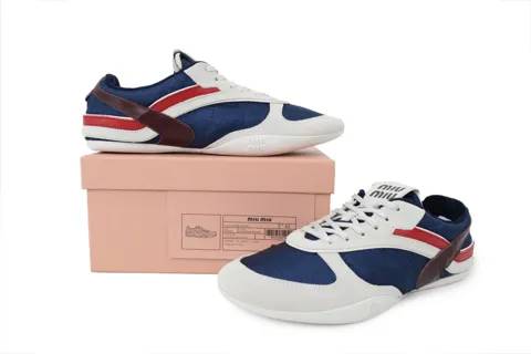Miu Miu Gymnasium Baltic blue/burgundy – photo 7