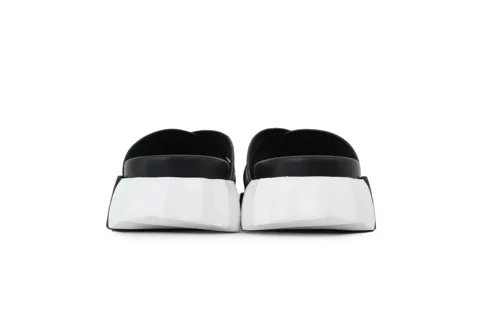 Hermès Slides Black and White – photo 4