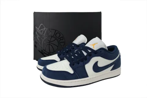 Air Jordan 1 Low Obsidian University Gold – photo 6