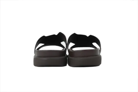 Louis Vuitton Oasis Mule Coffee Ostrich – photo 4