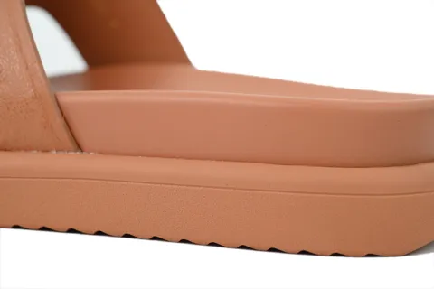 Louis Vuitton Oasis Mule Khaki Ostrich – photo 6