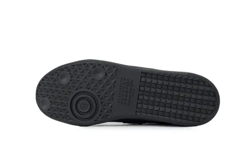 Maison Margiela Replica GAT Triple Black – photo 4