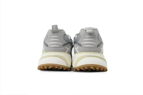 Louis Vuitton Runner Tatic Grey – photo 3