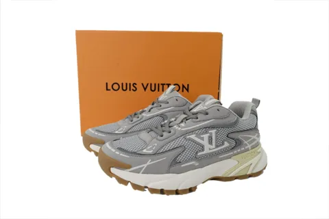 Louis Vuitton Runner Tatic Grey – photo 6