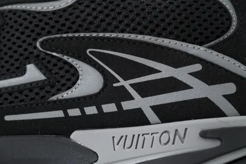 Louis Vuitton Runner Tatic Black – photo 5