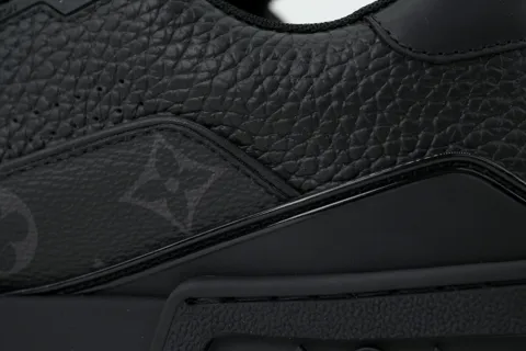 Louis Vuitton Trainer Black Print – photo 5