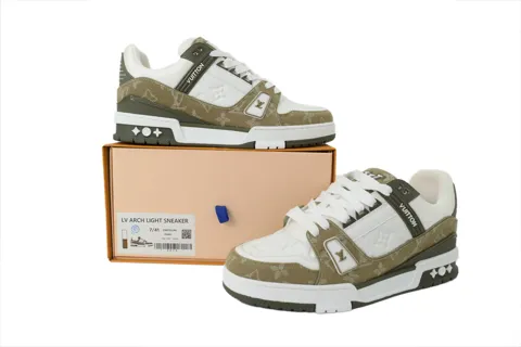 Louis Vuitton Trainer Olive Denim – photo 7